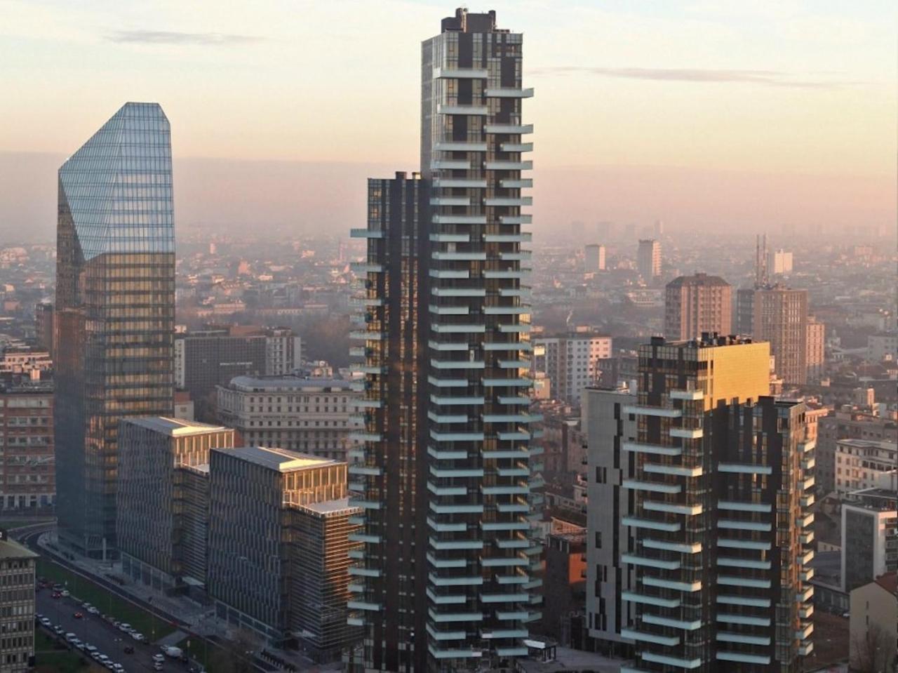 Stylish Elegant Suite In Torre Solaria With Exclusive Milan'S View Exterior foto