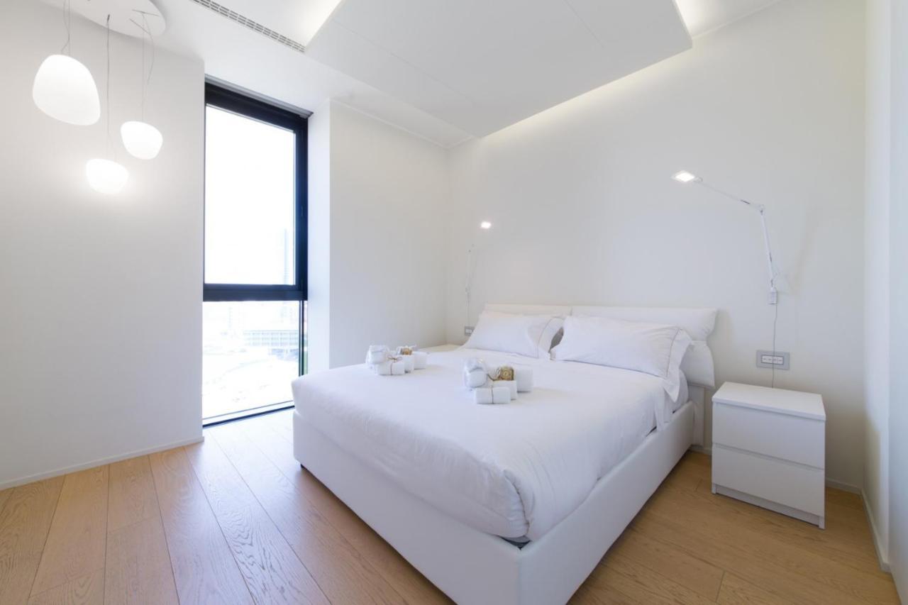 Stylish Elegant Suite In Torre Solaria With Exclusive Milan'S View Exterior foto